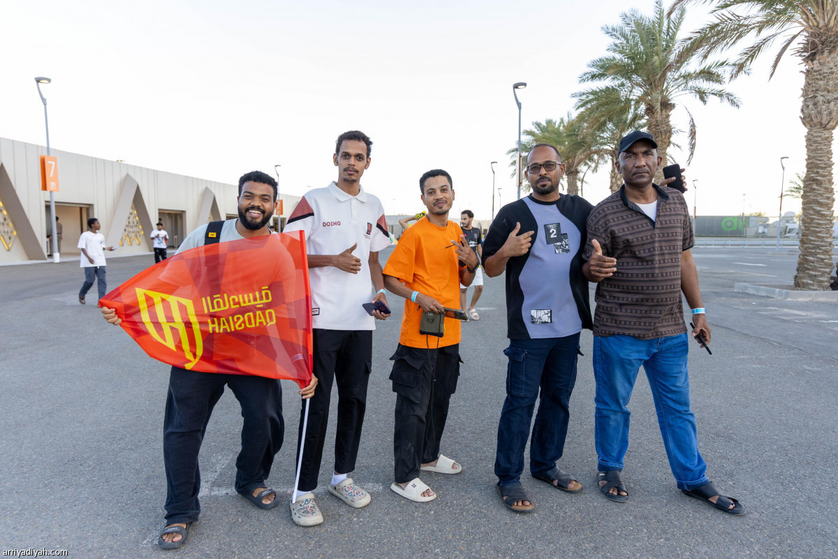 حضور جماهيري مبكر