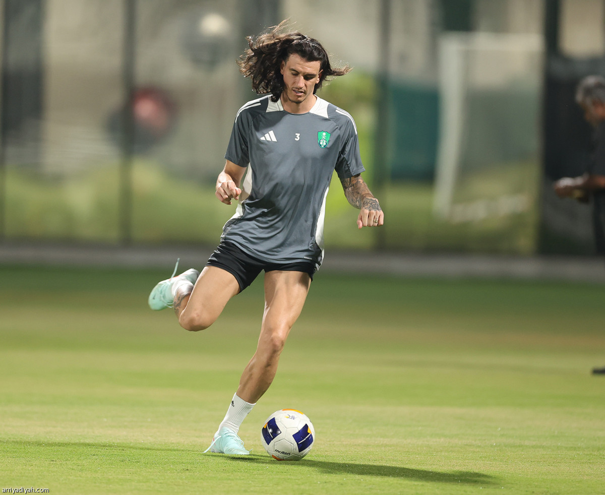 الأهلي يتأهب