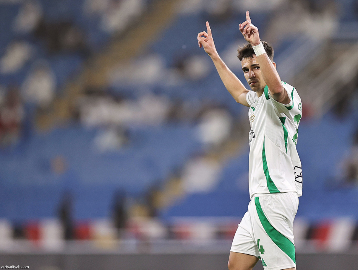 الأهلي ينتصر