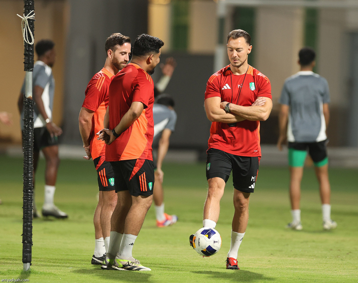 موعد مع التاريخ