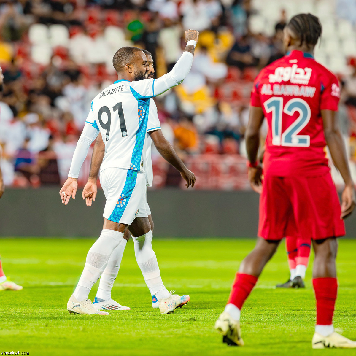 نيوم.. فرحة أولى