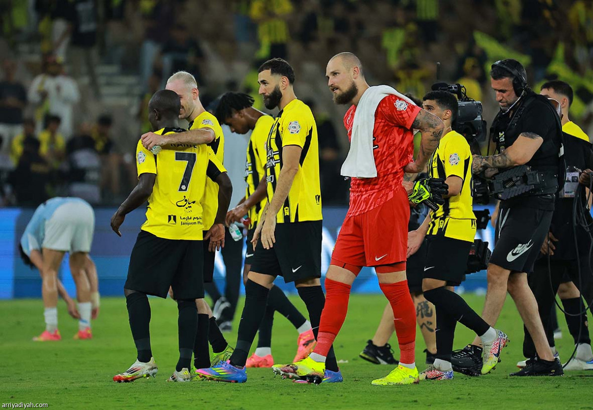 «النمور» تقترب