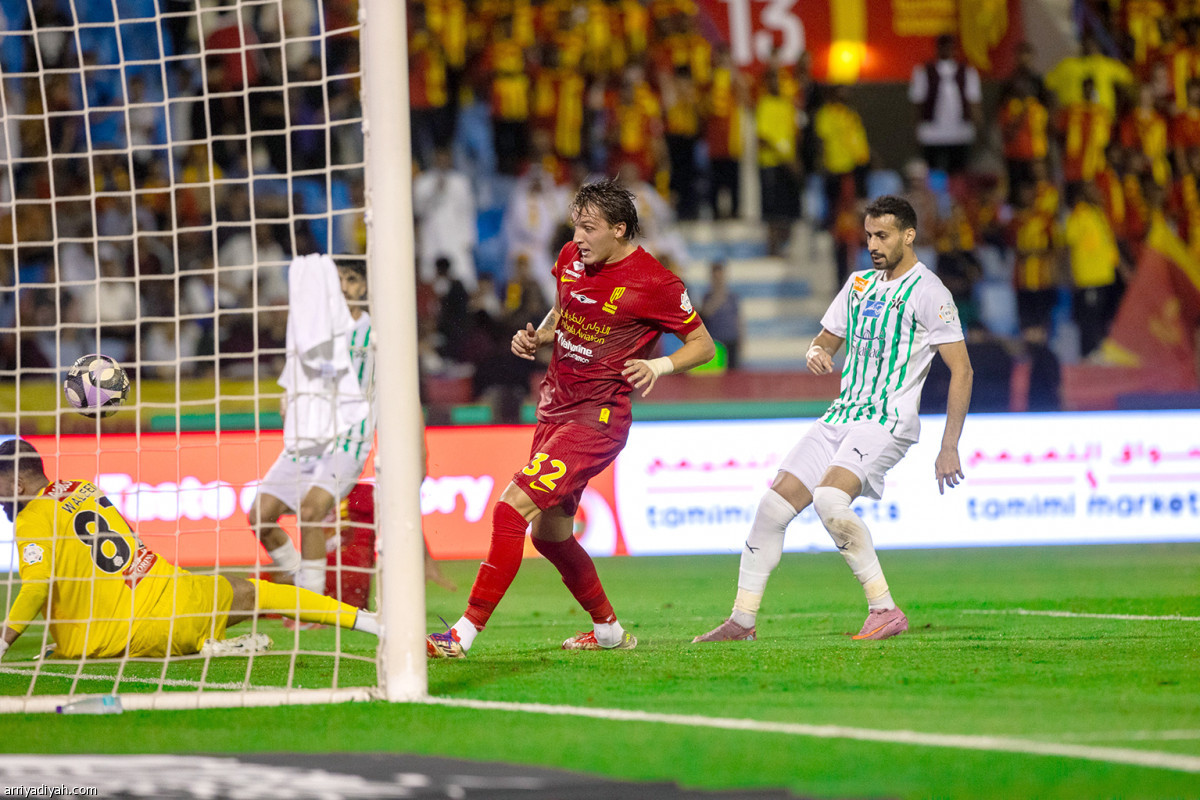 القادسية.. فرحة أولى