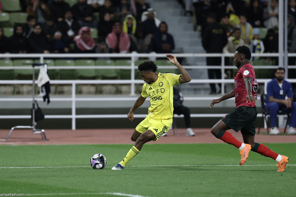 النصر يقلص الفارق